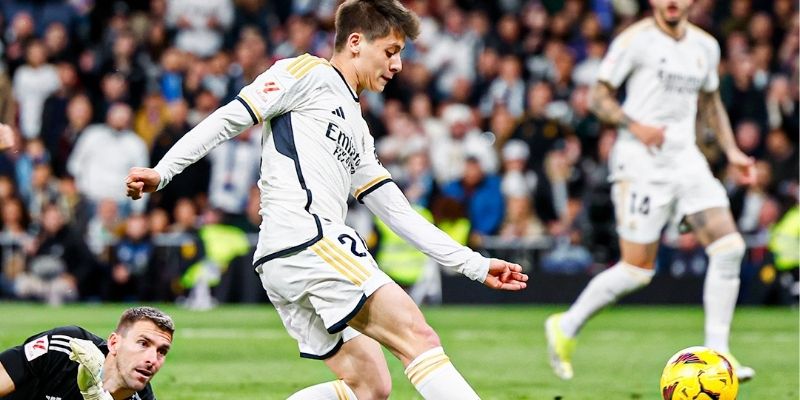 Arda Güler the rising midfield maestro of world football