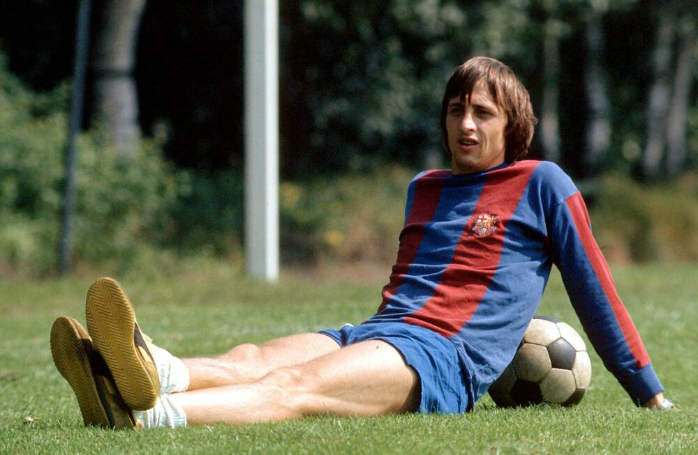 Johan Cruyff - Huyền Thoại Định Hình Nền Bóng Đá Hiện Đại