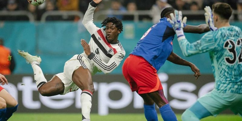 Kobbie Mainoo rising midfield maestro of modern football