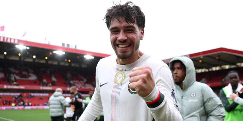 Marc Guiu lighting up European pitches with elite skill