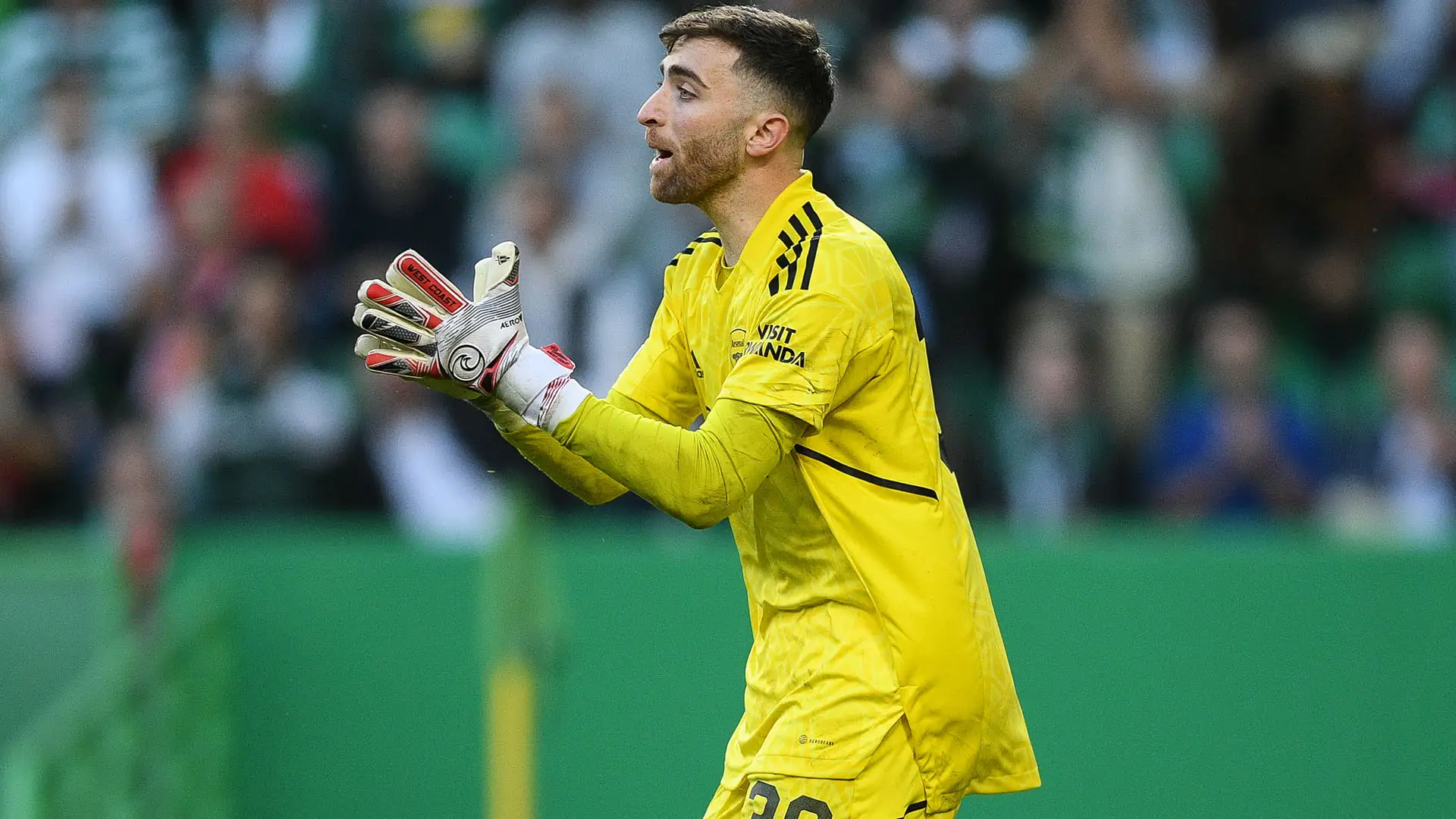 Matt Turner – Hành Trình Từ MLS Đến Bóng Đá Anh