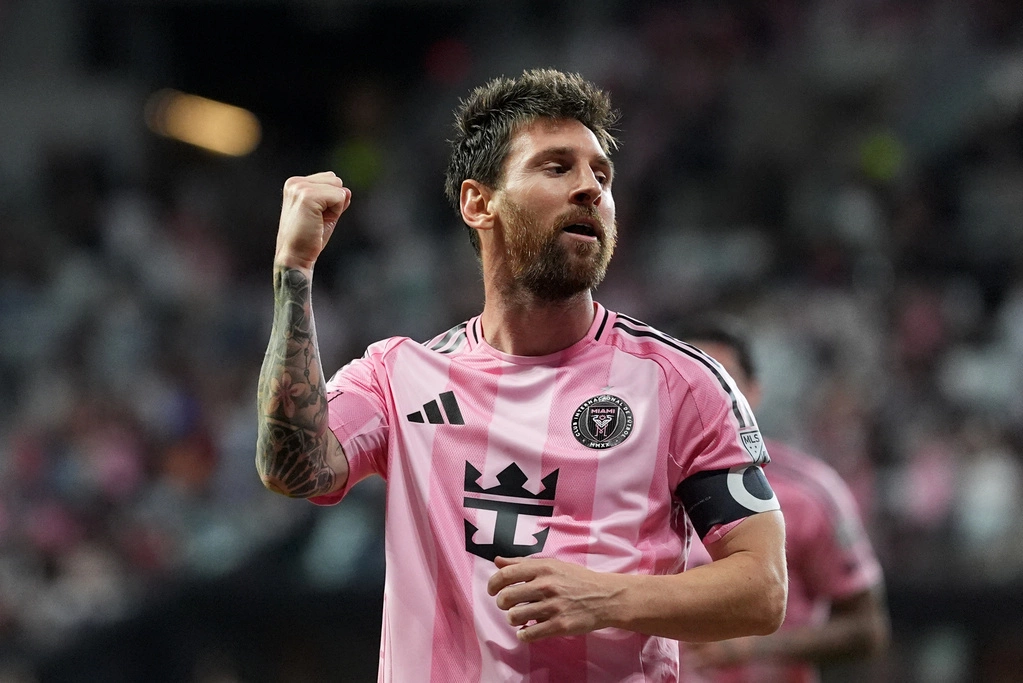 Messi thông báo khép lại hành trình 21 năm cống hiến cho đội tuyển quốc gia
