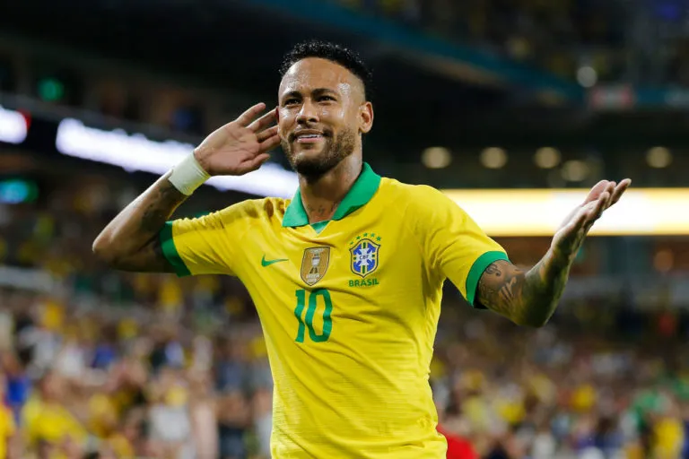 Neymar Jr: Từ Thần Đồng Brazil Đến Ngôi Sao Bóng Đá Thế Giới