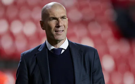 Zinedine Zidane: Huyền Thoại Thanh Lịch Của Bóng Đá Pháp